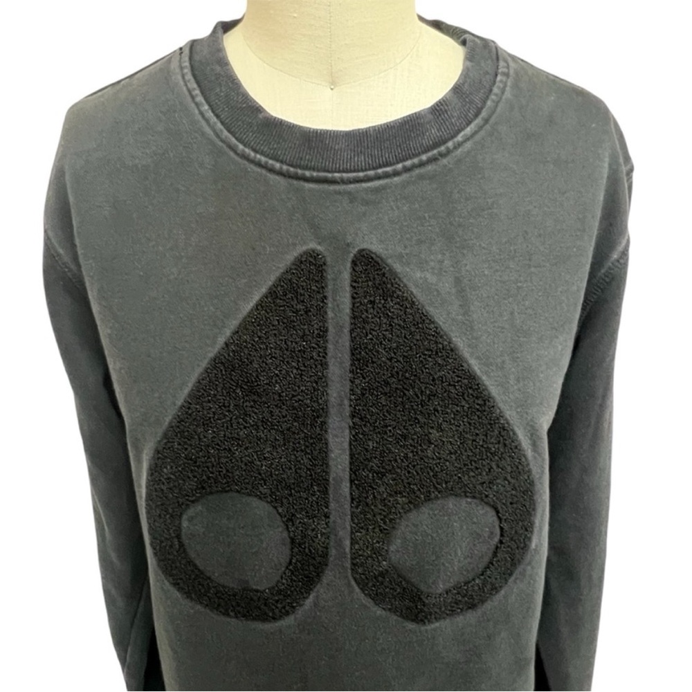 Moose Knuckles Logo Sweatshirt in Black - Picture 2 of 9